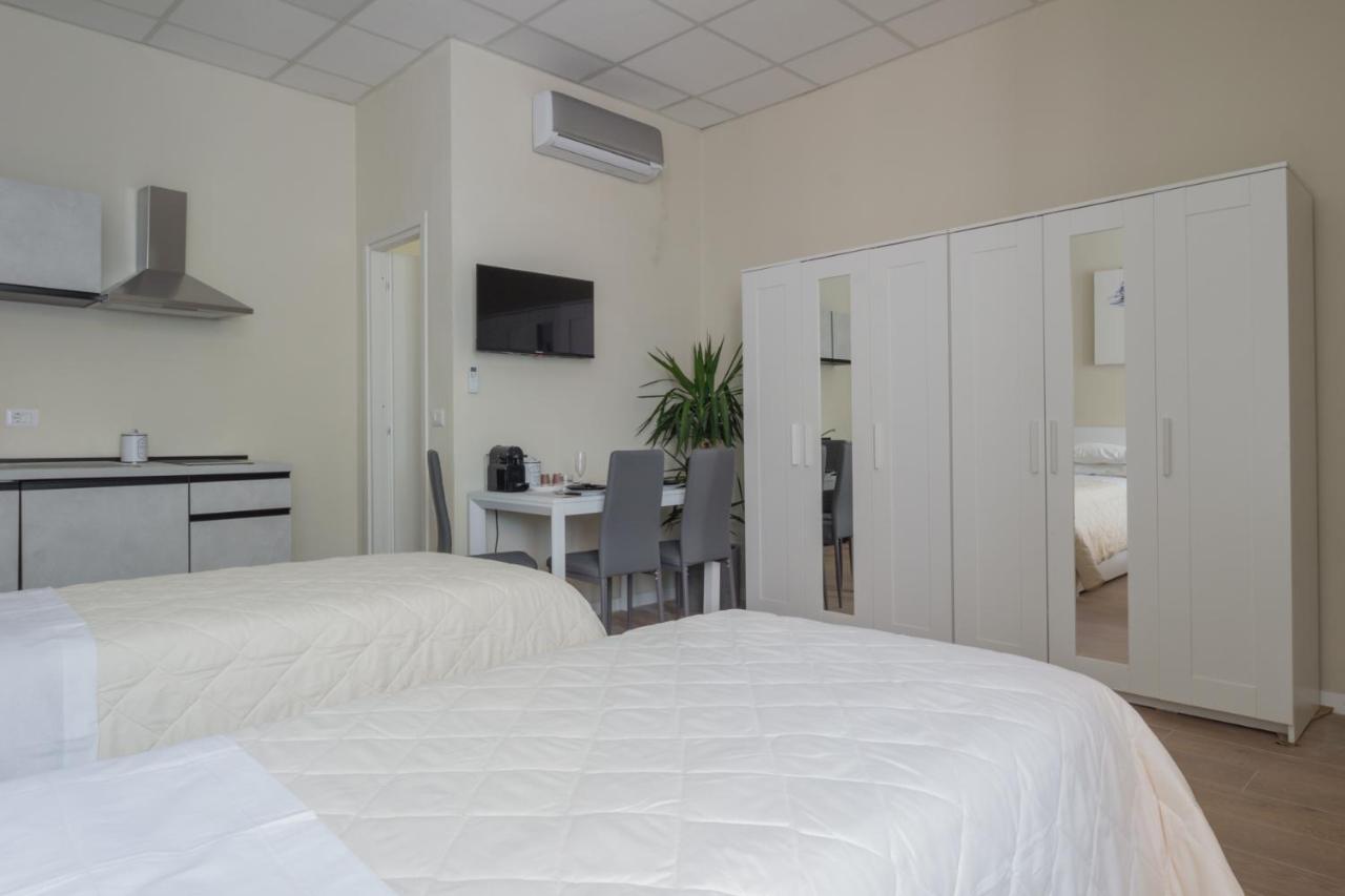 Center Rooms П'яченца Екстер'єр фото