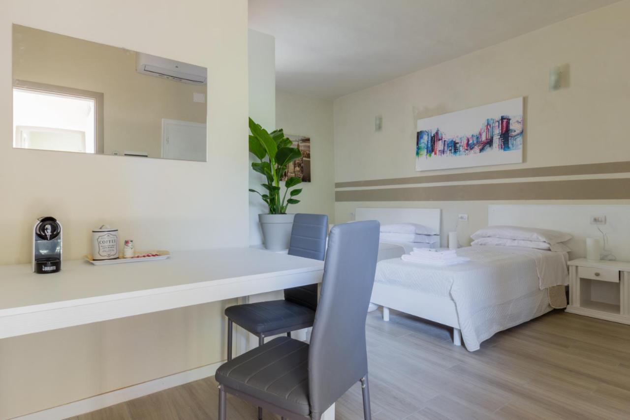 Center Rooms П'яченца Екстер'єр фото